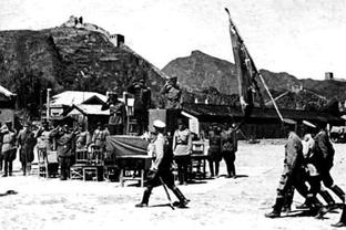 Báo chí Nhật Bản dự đoán trận chiến đầu tiên của đội Nhật Bản Việt Nam: Y Đông Thuần cũng dẫn đầu, Pháp Giáp Tam Kiếm Khách xếp thành một hàng.